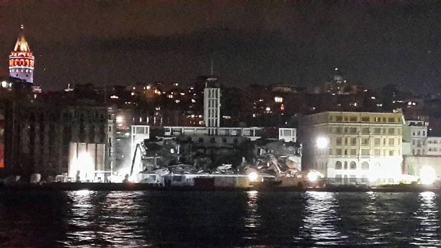 karakoy-yolcu-salonu